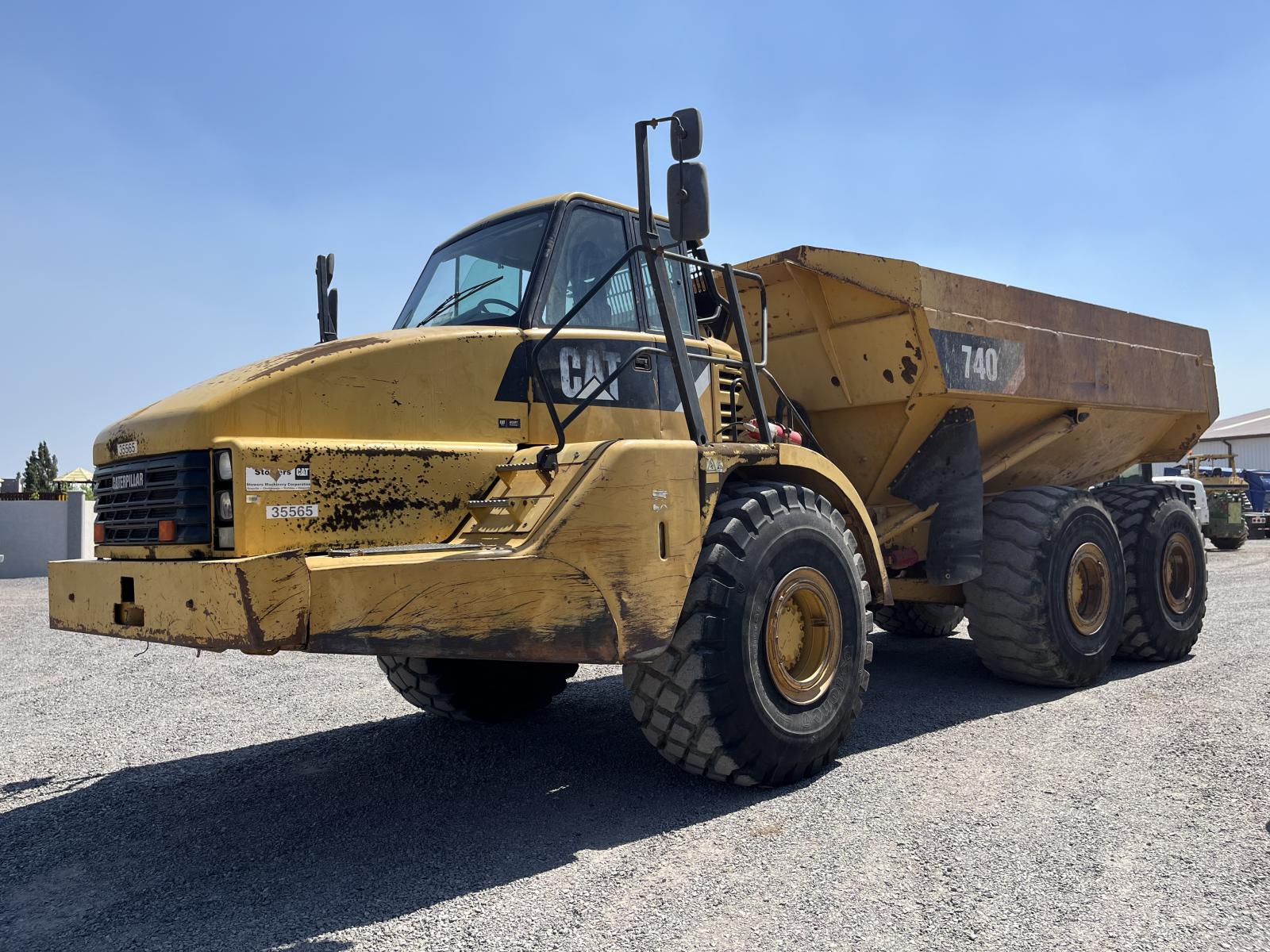 DOMPE ARTICULADO CATERPILLAR 740